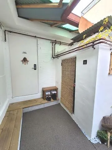 Apartamento Hanok House Station